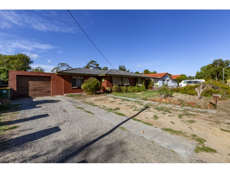 18 Toorak Road, ARMADALE House for rent Listed by Gemma Poole of