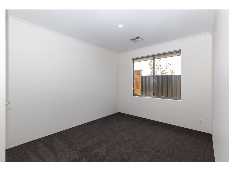 1 Heartwood Way, HILBERT House for rent Listed by Rose O'neill of