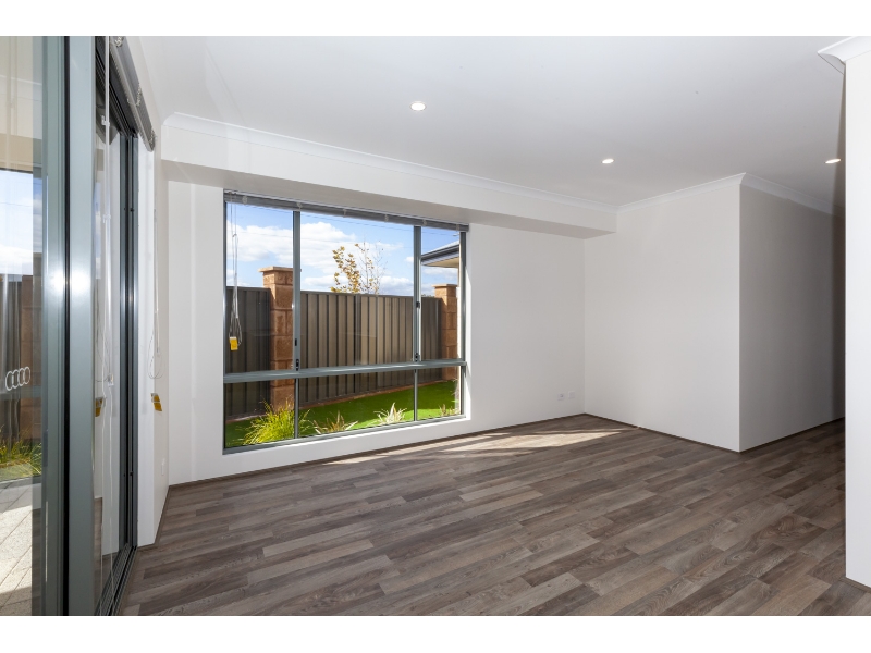 1 Heartwood Way, HILBERT House for rent Listed by Rose O'neill of