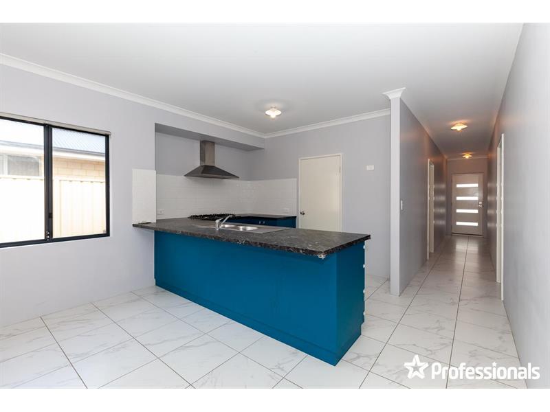 100 Verdant Street, SEVILLE GROVE House for rent Listed by Grace