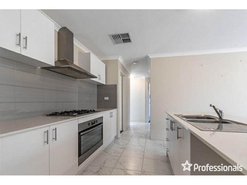 5 Gosford Street, HILBERT House for rent Listed by Rose O'neill of