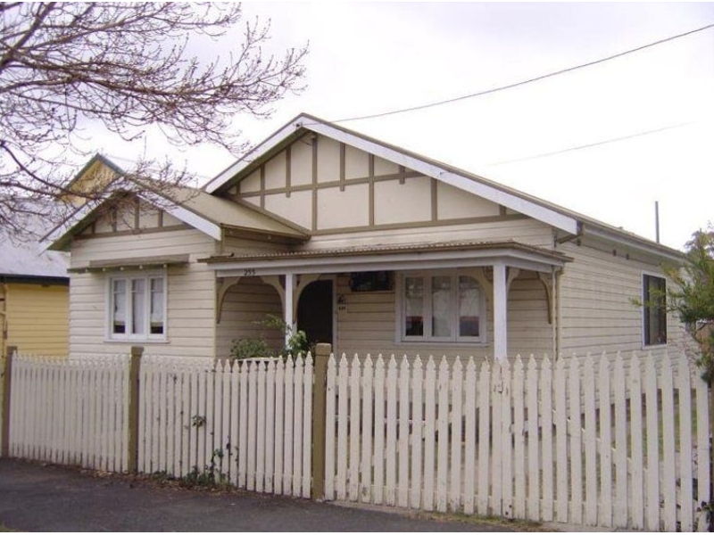 255 Byng Street, ORANGE House for rent Listed by Property Management