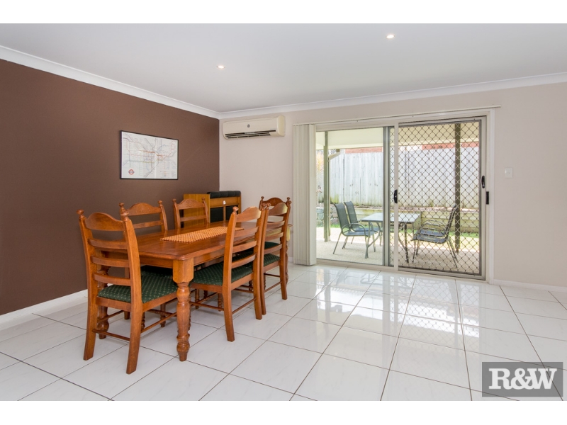 32 Summerhill Drive, MORAYFIELD House for rent Listed by Khalis Puru