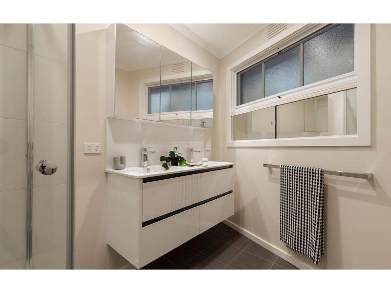 4/1A Kintore Crescent, BOX HILL Apartment for rent Listed by Narelle