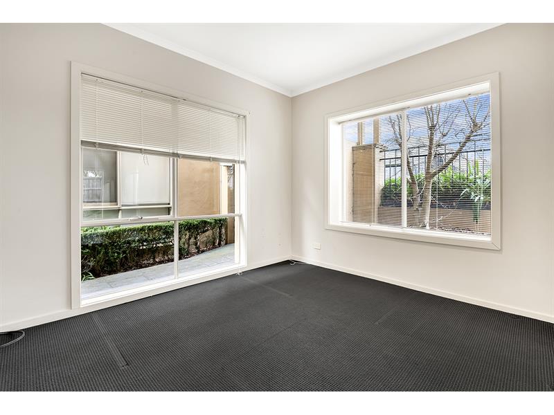 1/434 Grimshaw Street, BUNDOORA House for rent Listed by Jordan Fahim