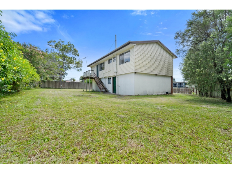 18 Walcha Court, BEENLEIGH House for rent Listed by Hayley Walters of
