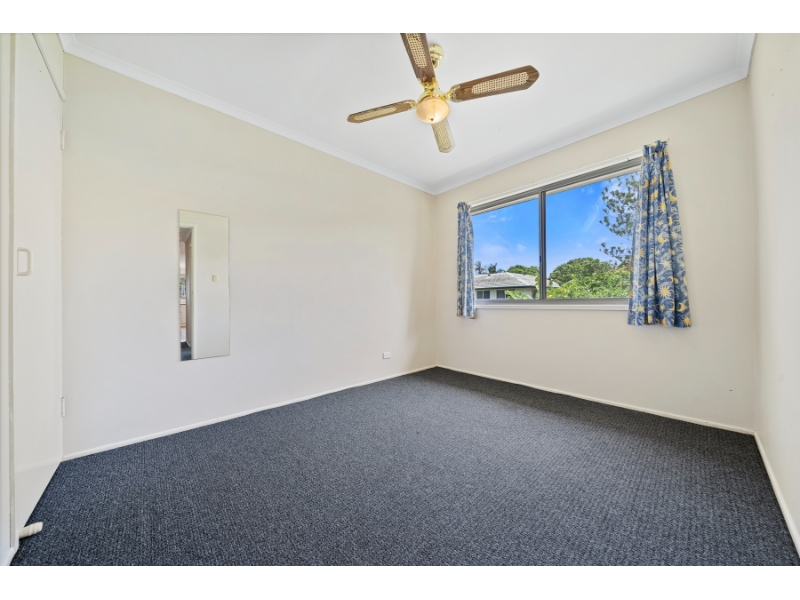 18 Walcha Court, BEENLEIGH House for rent Listed by Hayley Walters of