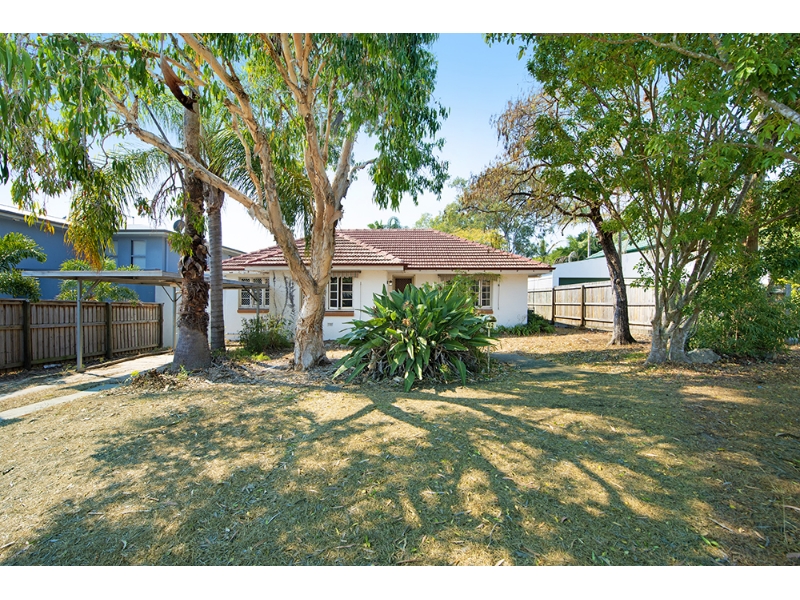 42 Gotha Street, CAMP HILL House for rent Listed by Kylie Ingle of