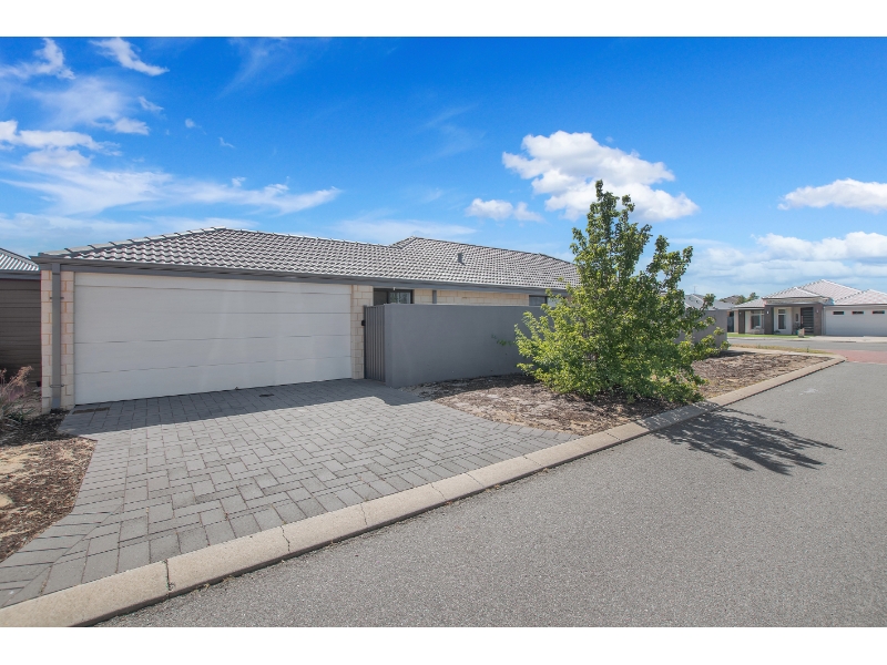 23 Selina View, BALDIVIS House for rent Listed by Leasing Corby of