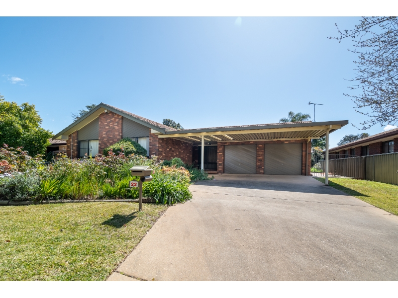 22 Keane Avenue Dubbo NSW 2830 House for rent Listed by Sara Kearines of Ray White Dubbo