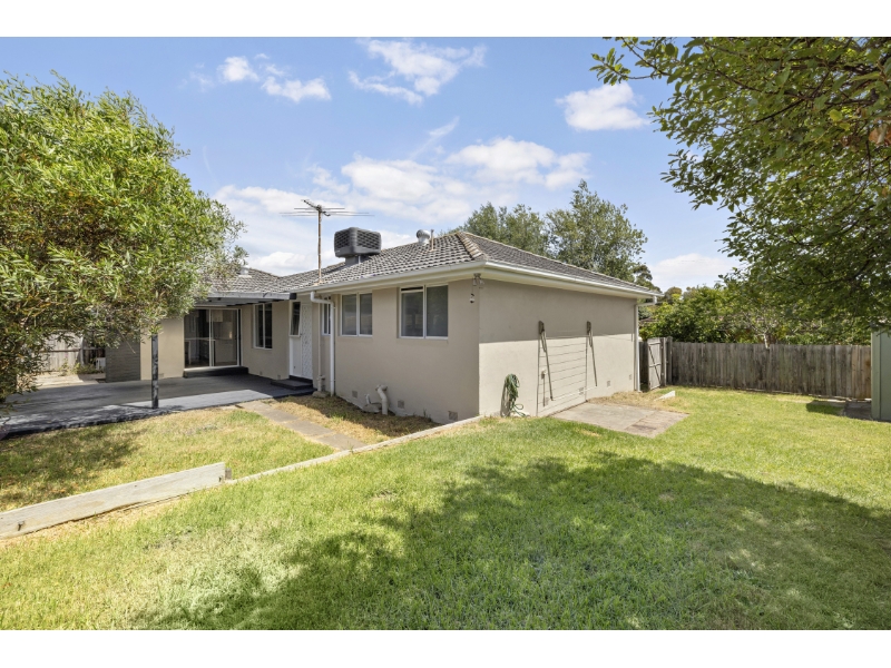 5 Lucerne Crescent, FRANKSTON House for rent Listed by of Ray White