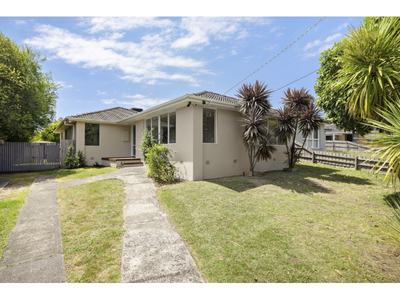 5 Lucerne Crescent, FRANKSTON House for rent Listed by of Ray White