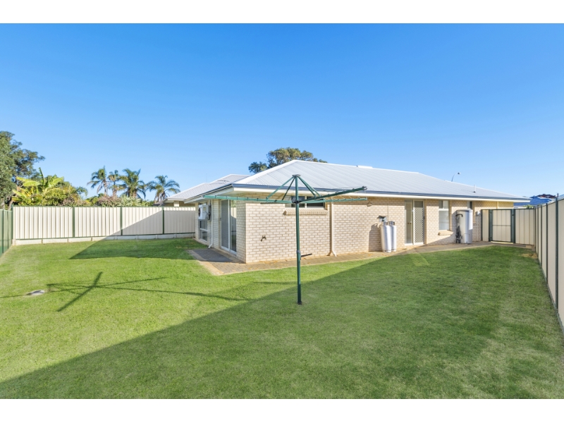 32A Cairncross Street, BERESFORD Apartment for rent Listed by Ray