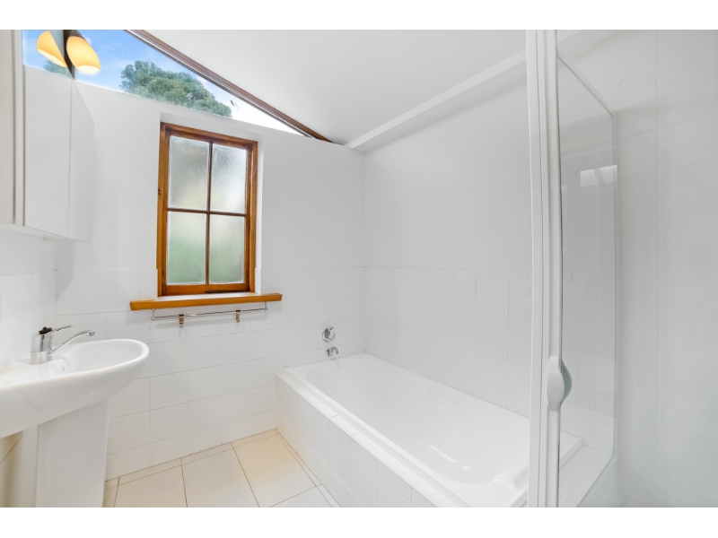 120 Warwick Street Hobart TAS 7000 House for rent Listed by Shelley