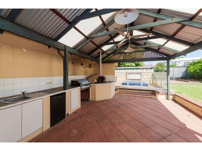 19 Murchison Street, COOLBINIA House for rent Listed by Sinead Mc