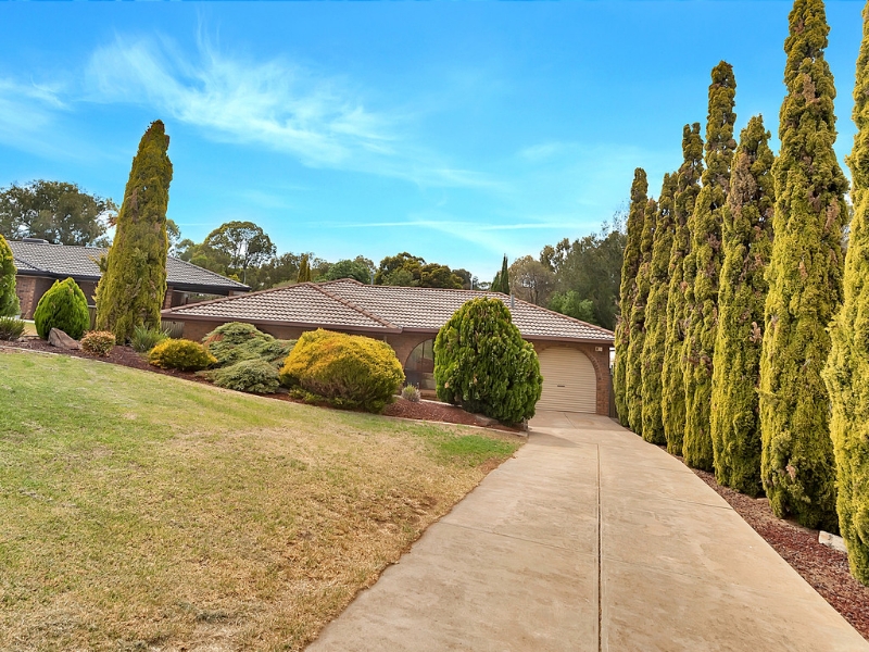 30 Baraga Grove, MODBURY HEIGHTS House for rent Listed by Siobhan