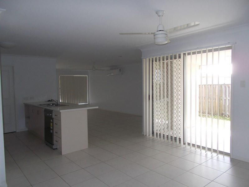 18 Newport Parade, BLACKS BEACH House for rent Listed by Mackay City