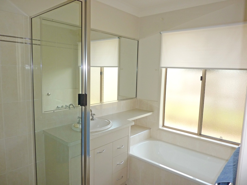 24 Woden Cres, OORALEA House for rent Listed by Mackay City Property