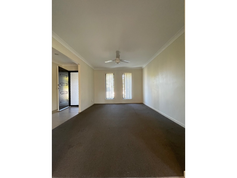 66 Scarborough Circuit, BLACKS BEACH House for rent Listed by Mackay