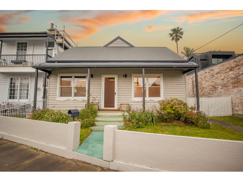 28 Victoria Street Carrington NSW 2294 House for rent Listed by