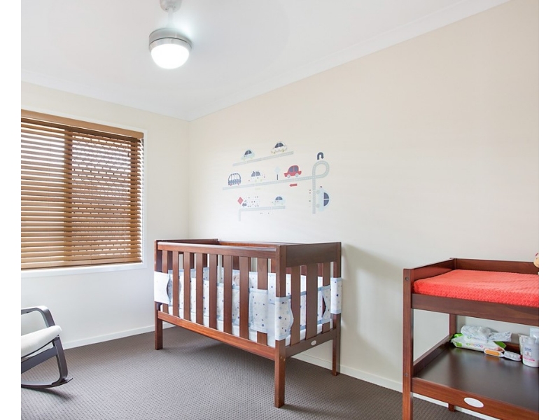 92 Mapleton Drive, NORTH LAKES House for rent Listed by North Lakes