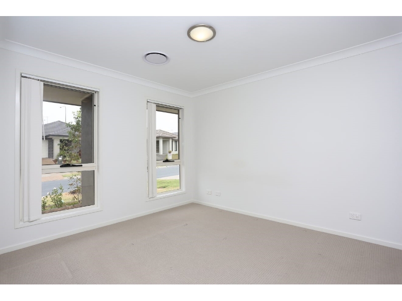 74 Mapleton Drive, NORTH LAKES House for rent Listed by North Lakes