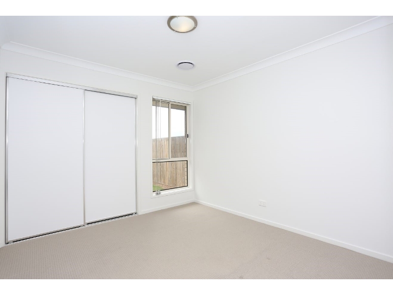 74 Mapleton Drive, NORTH LAKES House for rent Listed by North Lakes