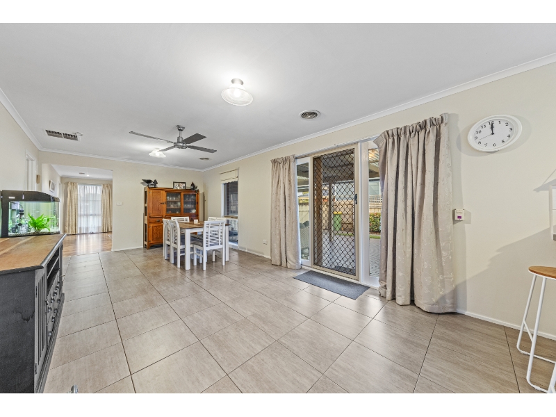 25 Barrington Drive, PAKENHAM House for rent Listed by Ray White Pakenham Rental Team of Ray
