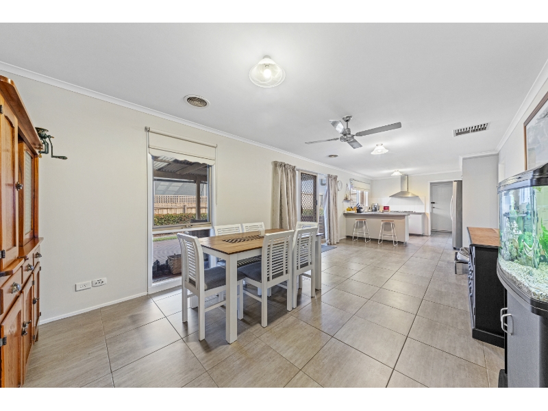 25 Barrington Drive, PAKENHAM House for rent Listed by Ray White Pakenham Rental Team of Ray