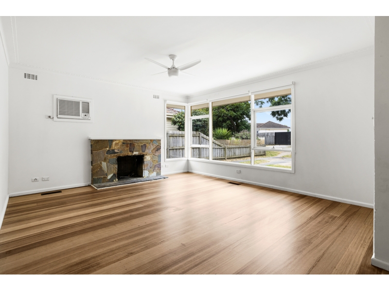 12 Warranilla Avenue, ROSEBUD House for rent Listed by Laura Vidotto