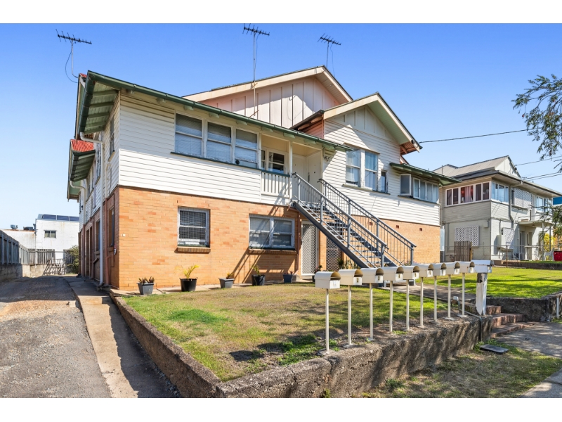 1/2 Hawthorne Street, WOOLLOONGABBA Apartment for rent Listed by West