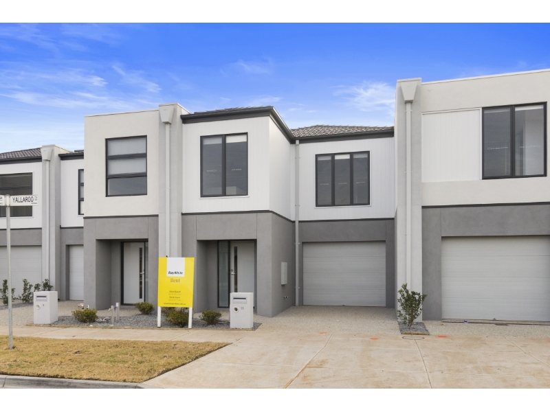 11 Yallaroo Chase, WERRIBEE Townhouse for rent Listed by Jacqueline D