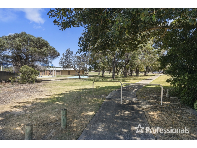 14 Trafalgar Gardens, MARANGAROO House for rent Listed by Natalie