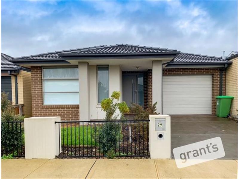 29 Newbury Street, PAKENHAM House for rent Listed by Rentals