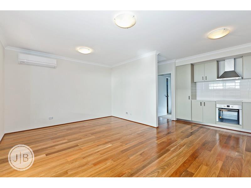 5/216 Kooyong Road RIVERVALE WA 6103