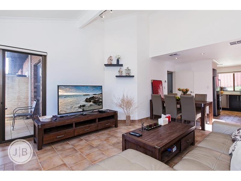 2/69 Anstey Street SOUTH PERTH WA 6151