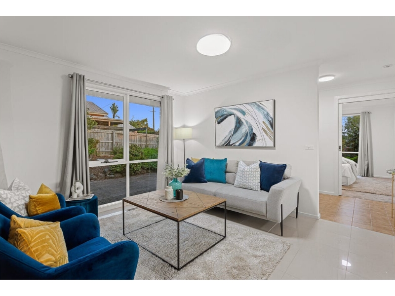 54 Ormonde Road, FERNTREE GULLY House for rent Listed by Ray White