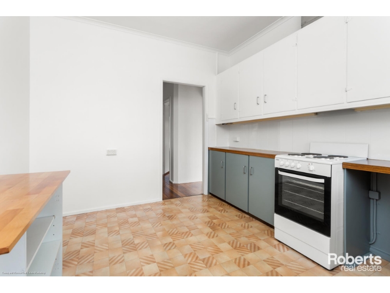 137 Abbott Street, NEWSTEAD House for rent Listed by Roger Ryan of