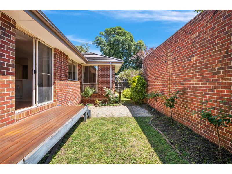 9/4 Palm Grove, KILSYTH House for rent Listed by Leasing of Ray White