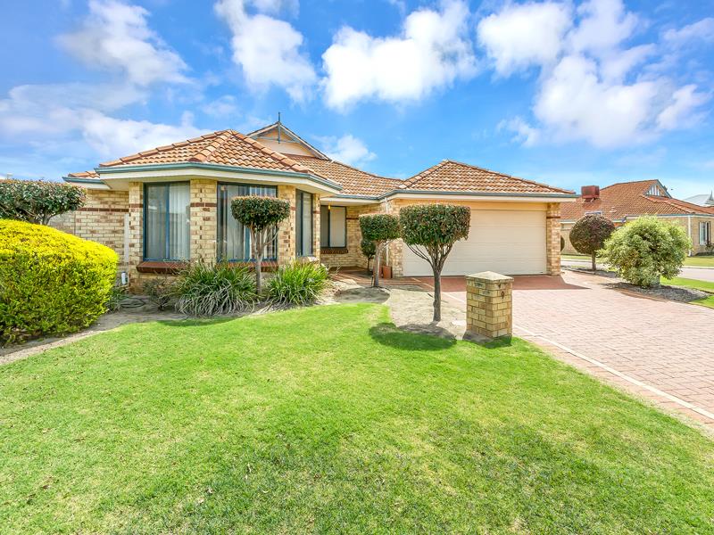 9 AUDLEY PLACE CANNING VALE WA 6155