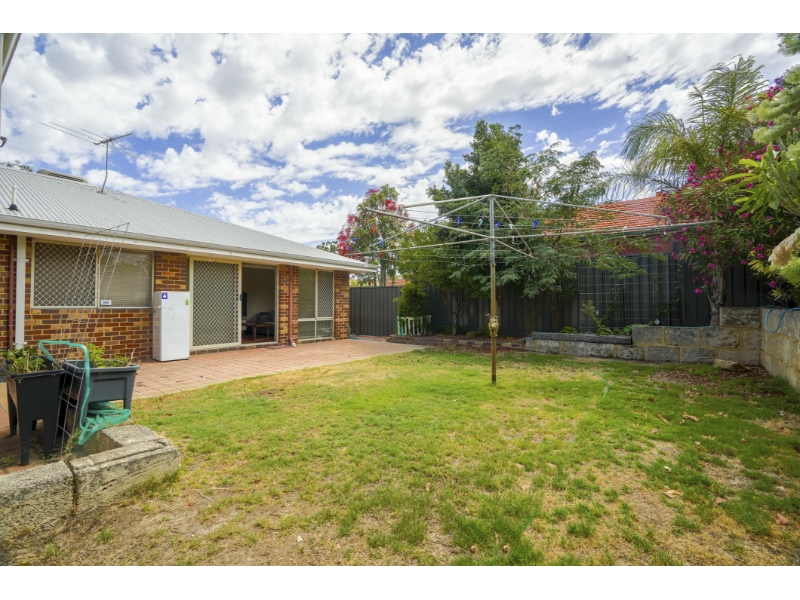 2 Millard Close, ASHFIELD House for rent Listed by Urban Springs