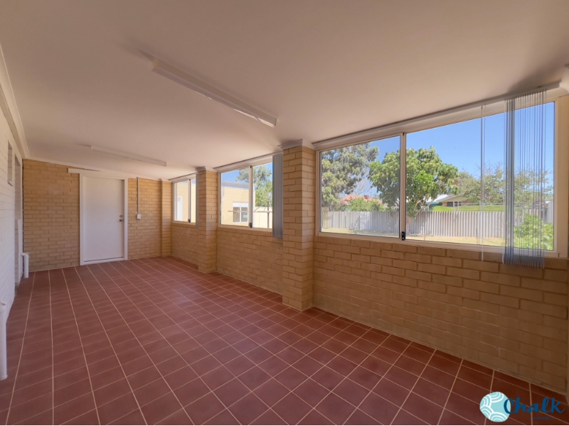 7 Dawlish Way, WARNBRO House for rent Listed by Chalk Rentals of