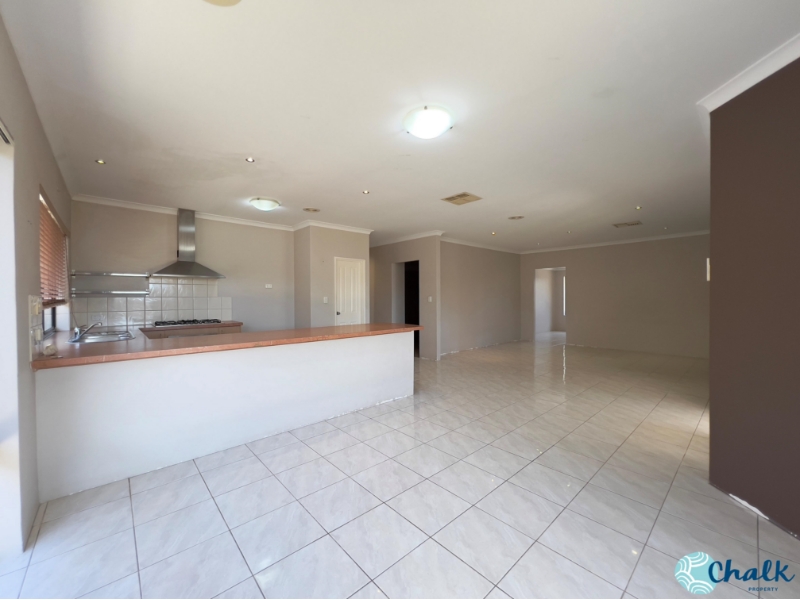 8 Tappan Way, SECRET HARBOUR House for rent Listed by Chalk Rentals