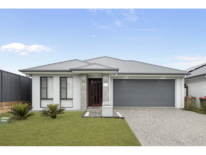 15 Barrow Street BURPENGARY EAST House for rent Listed by Gemma