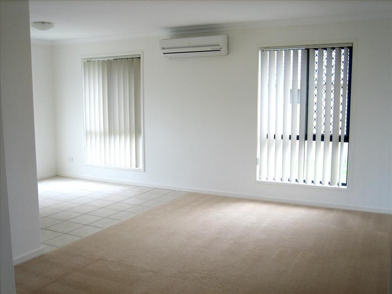 17 Norseman Street, ROTHWELL House for rent Listed by Alex Beker of