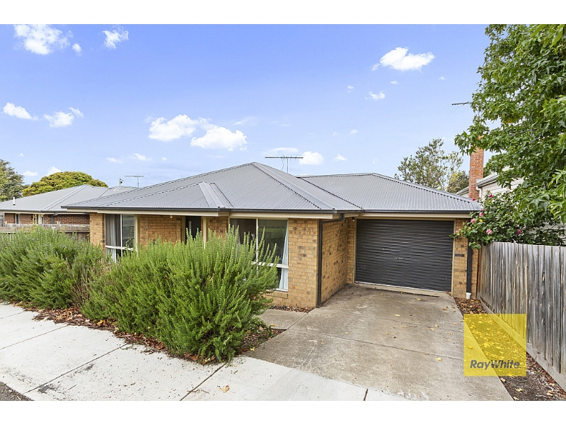 1A Cambra Road, BELMONT House for rent Listed by Kimbaley Martin of