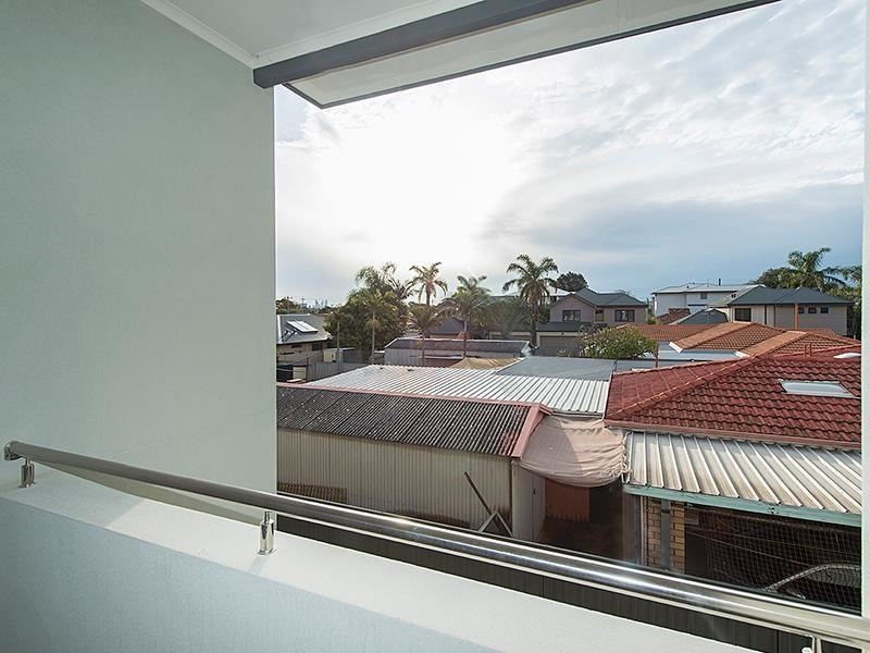 6/16 Brindley Street, BELMONT Apartment for rent Listed by Welsh