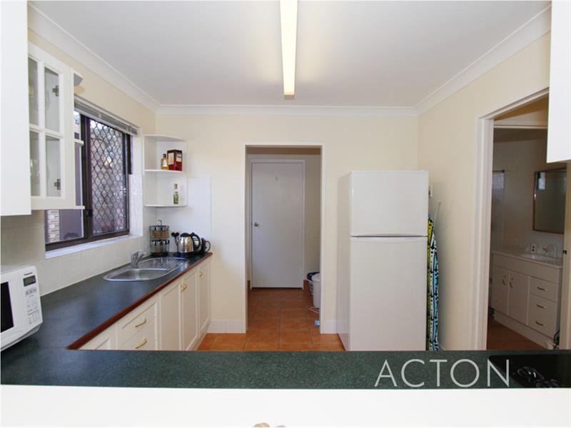 2/3 Strickland Street, SOUTH PERTH Apartment for rent Listed by Glenn