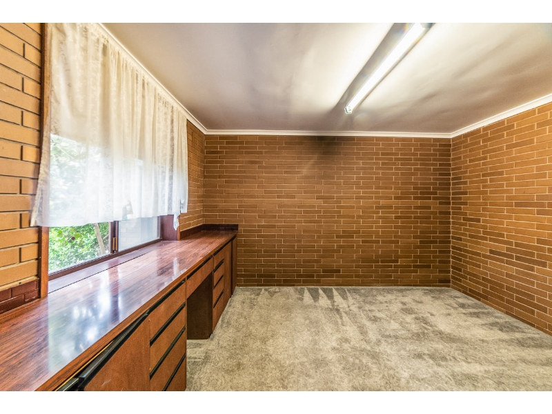 1/136 Retreat Road, SPRING GULLY Apartment for rent Listed by Sam