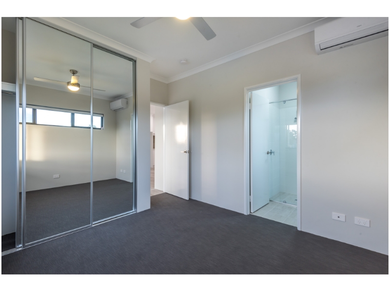 5/26 Smiths Avenue, REDCLIFFE Apartment for rent Listed by Zoe Grundy